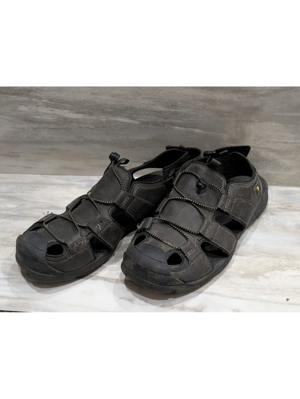 Rugged Outback  Black Men's Outdoor Sandals Size 9